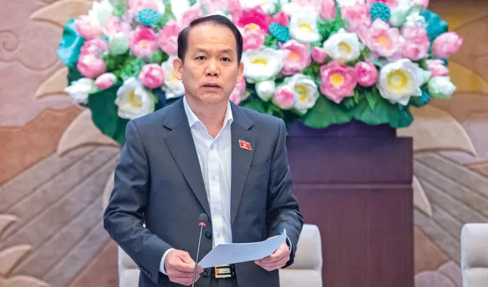 Chủ nhiệm Ủy ban Pháp luật và Tư pháp Hoàng Thanh Tùng chủ trì thẩm tra sơ bộ các dự án luật trong lĩnh vực tương trợ tư pháp