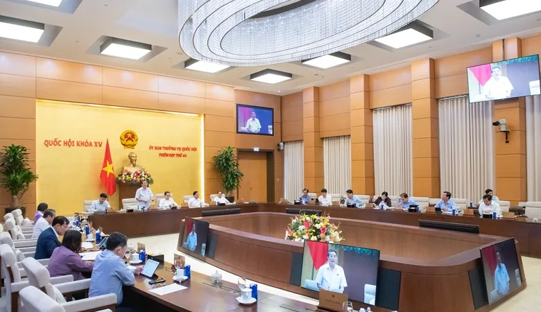 Quang cảnh một phiên họp của UBTVQH. Ảnh minh họa