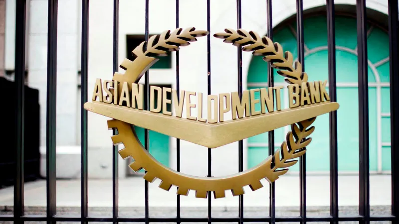 ADB là ngân hàng phát triển đa phương thành lập vào năm 1966, thuộc sở hữu của 69 thành viên