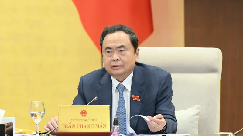 Chủ tịch Quốc hội Trần Thanh Mẫn cho ý kiến tại phiên họp