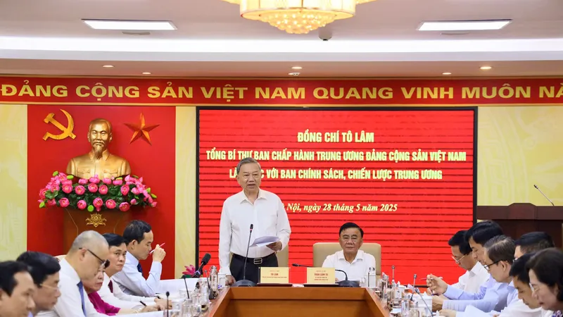 Tổng Bí thư Tô Lâm chủ trì cuộc làm việc