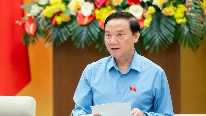 Phó Chủ tịch Quốc hội Nguyễn Khắc Định điều hành nội dung thảo luận về sửa đổi Luật cán bộ,công chức