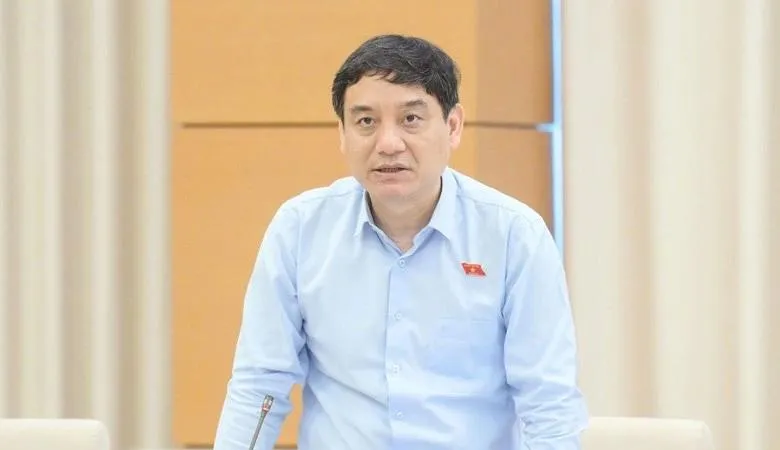 Chủ nhiệm Ủy ban Văn hóa và Xã hội Nguyễn Đắc Vinh. Ảnh: VIẾT CHUNG 