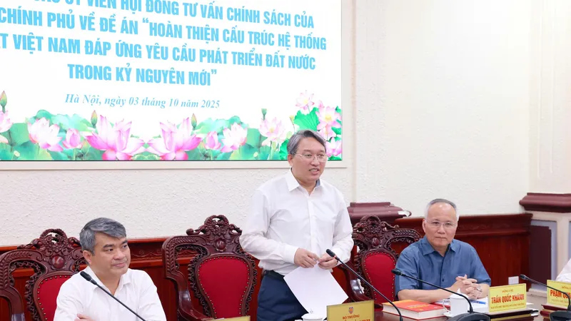 Bộ trưởng Bộ Tư pháp Nguyễn Hải Ninh phát biểu tại cuộc làm việc 