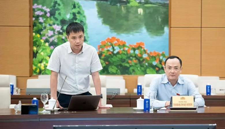 Phó Tổng thư ký Liên đoàn Thương mại - Công nghiệp (VCCI) Đậu Anh Tuấn góp ý hoàn thiện dự luật
