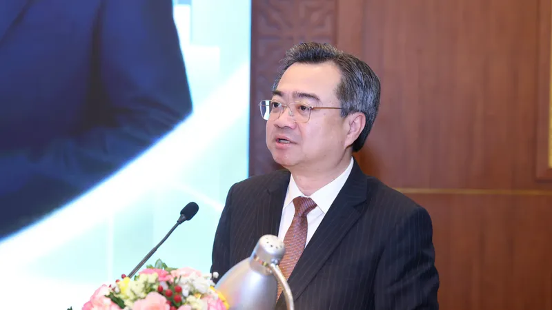 Đồng chí Nguyễn Thanh Nghị, Trưởng Ban Chính sách, chiến lược Trung ương phát biểu khai mạc hội thảo. Ảnh: QUANG PHÚC 