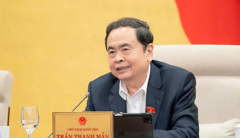 Chủ tịch Quốc hội Trần Thanh Mẫn cho ý kiến tại phiên họp