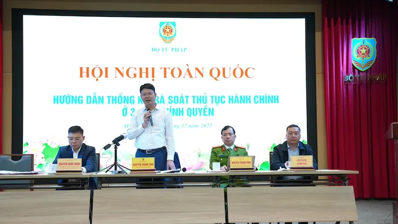 Thứ trưởng Bộ Tư pháp Nguyễn Thanh Tịnh phát biểu tại hội nghị toàn quốc về giải quyết thủ tục hành chính