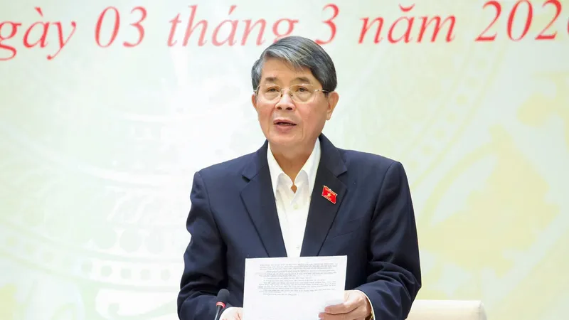 Phó Chủ tịch Quốc hội Nguyễn Đức Hải, Trưởng Tiểu ban Thông tin tuyên truyền, phát biểu tại phiên họp