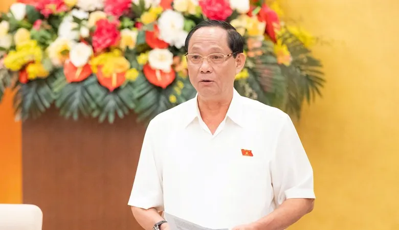 Phó Chủ tịch Quốc hội Trần Quang Phương điều hành phiên họp 