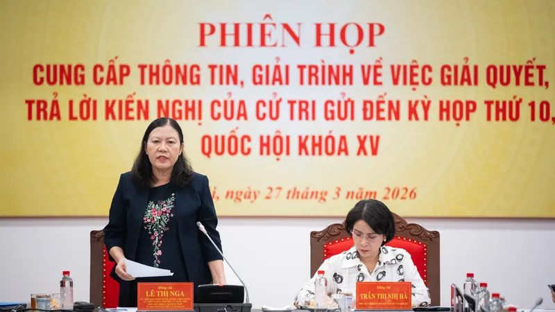 Phó Chủ nhiệm Thường trực Ủy ban Dân nguyện và Giám sát Lê Thị Nga kết luận phiên họp