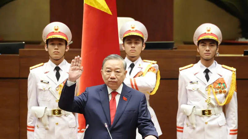 Tân Chủ tịch nước Tô Lâm tuyên thệ nhậm chức. Ảnh: QUANG PHÚC