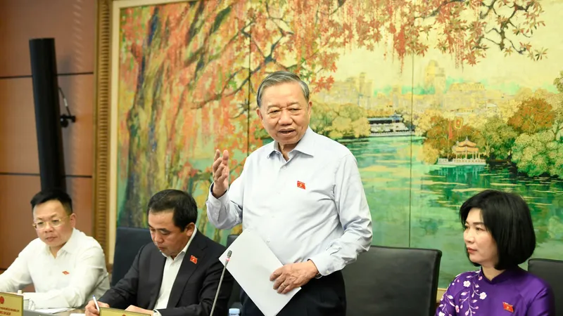 Chuyển từ khen thưởng theo quá trình sang khen thưởng theo giá trị thực chất và hiệu quả