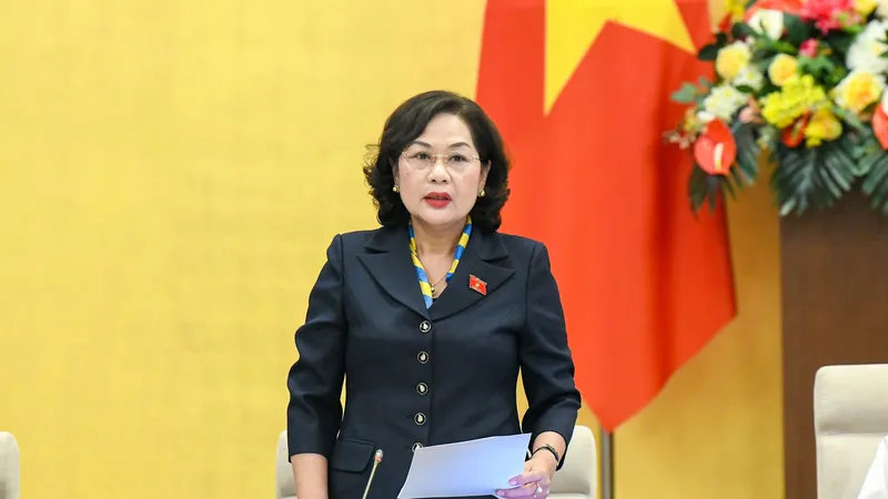 Phó Chủ tịch Quốc hội Nguyễn Thị Hồng kết luận phiên họp