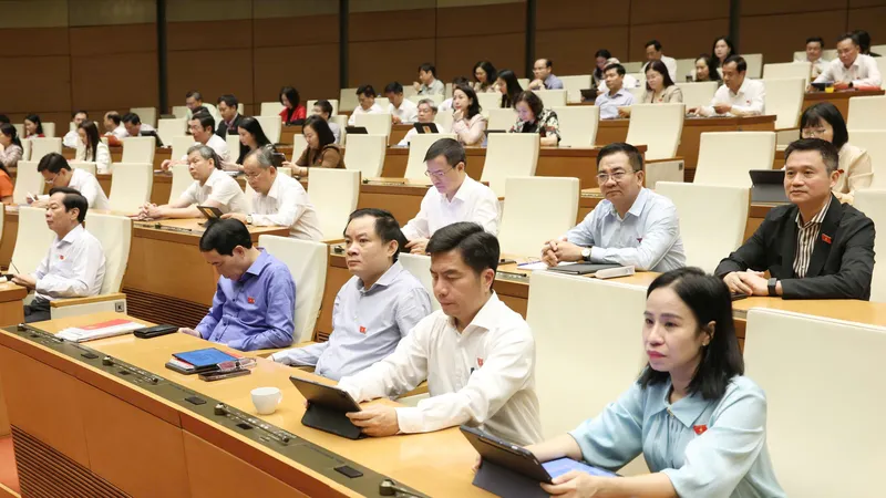 Đoàn ĐB Quốc hội TPHCM tại phiên họp sáng 12-4. Ảnh: QUANG PHÚC 