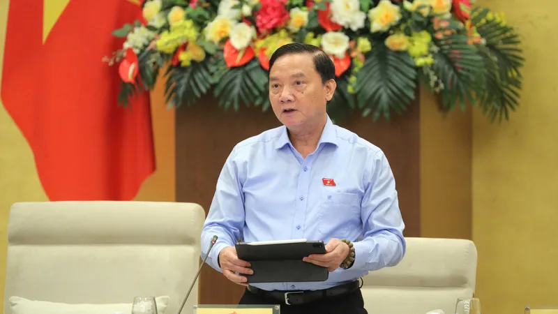 Phó Chủ tịch Quốc hội Nguyễn Khắc Định điều hành thảo luận 