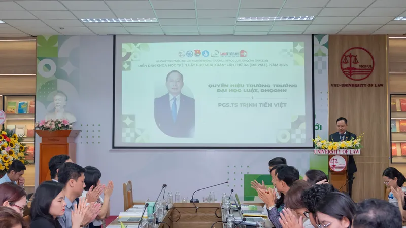 PGS-TS Trịnh Tiến Việt, Quyền Hiệu trưởng Trường Đại học Luật, Đại học Quốc gia Hà Nội phát biểu tại diễn đàn