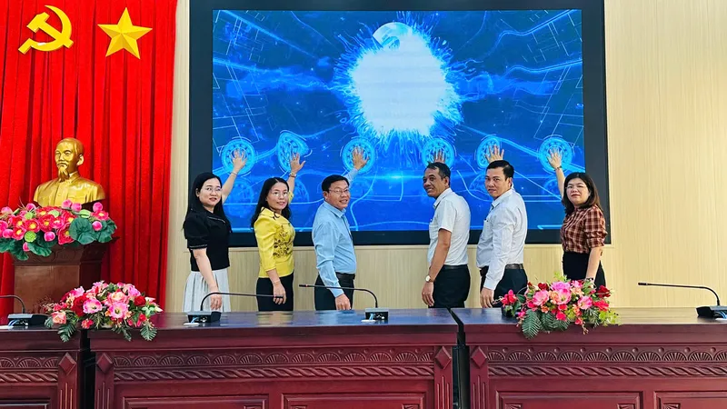 Xã Phú Giáo phát động “Bình dân học vụ số”