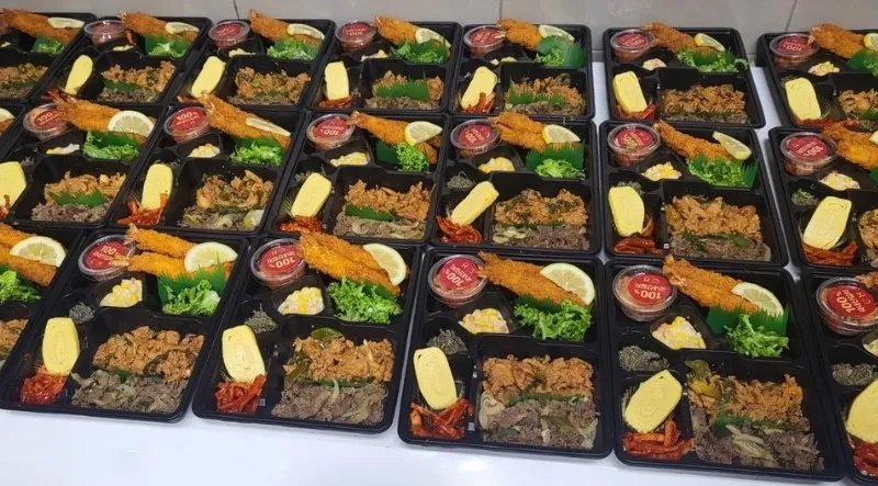 Người Hàn Quốc "thắt lưng, buộc bụng"