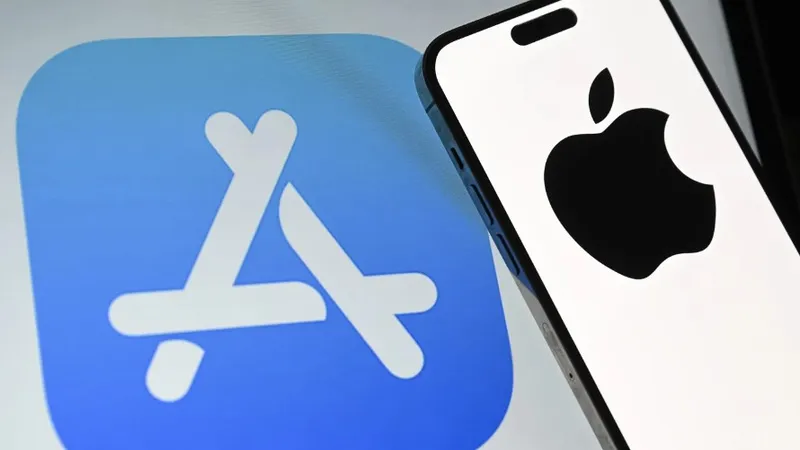 Apple bị chỉ trích vì thu phí quá cao trong App Store. Ảnh: ANADOLU