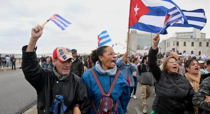 Tổng thống Mỹ gia tăng sức ép thuế quan với Cuba, Canada