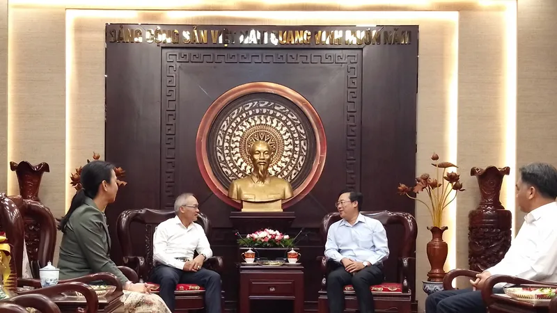 Lào mong muốn TPHCM tiếp tục hỗ trợ đào tạo nguồn nhân lực