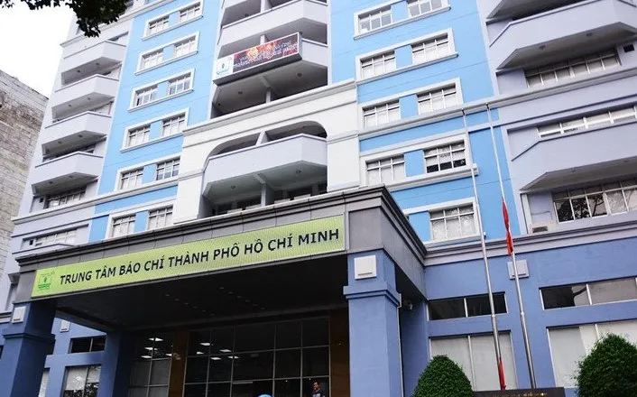 Tuyên dương các cá nhân hỗ trợ một phóng viên ngất xỉu khi đang tác nghiệp