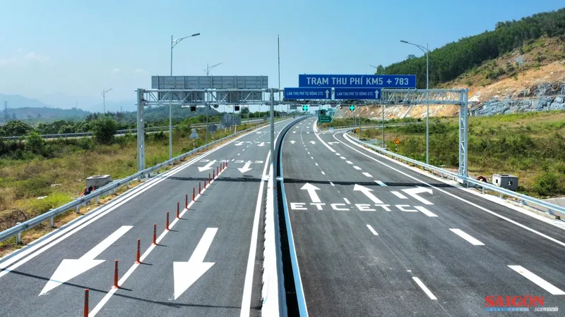 Thông xe tuyến cao tốc Vân Phong - Nha Trang