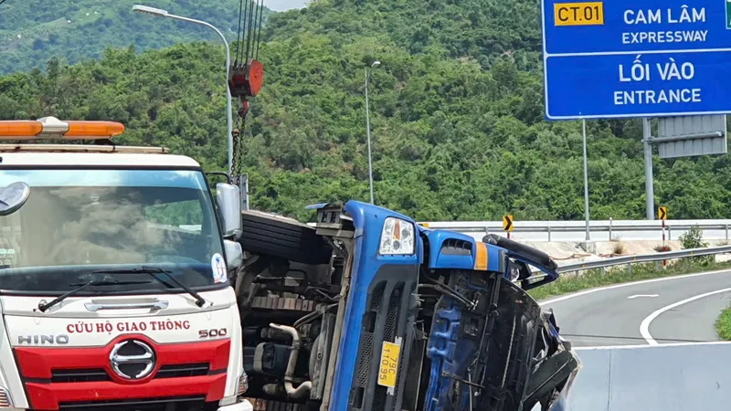 Hiện trường vụ tai nạn. Ảnh: CAM LÂM