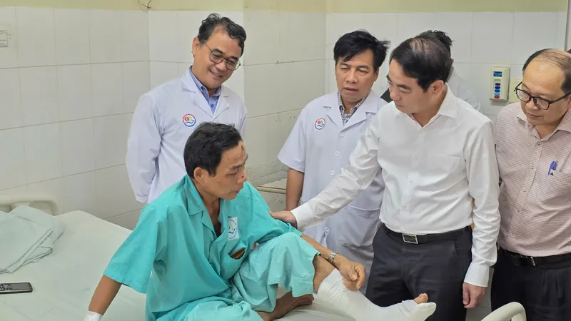 Điều trị miễn phí cho các nạn nhân vụ sạt lở đèo Khánh Lê