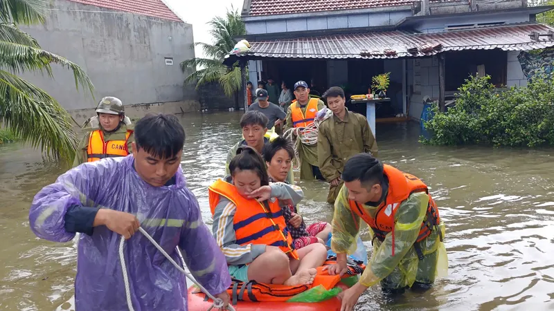 Hà Nội hỏa tốc lên kế hoạch hỗ trợ các tỉnh miền Trung khắc phục hậu quả mưa lũ