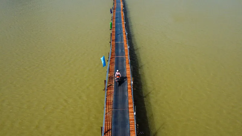 Cầu gỗ giúp hàng ngàn hộ dân Nha Trang vào trung tâm