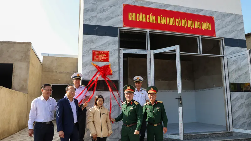 Bàn giao 64 căn nhà trong “Chiến dịch Quang Trung” tại Khánh Hòa