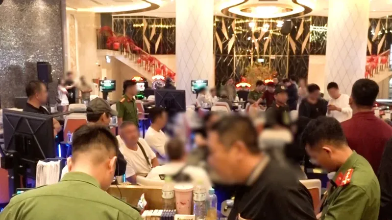 Triệt phá tụ điểm cờ bạc tại tầng hầm khách sạn ở phường Nha Trang