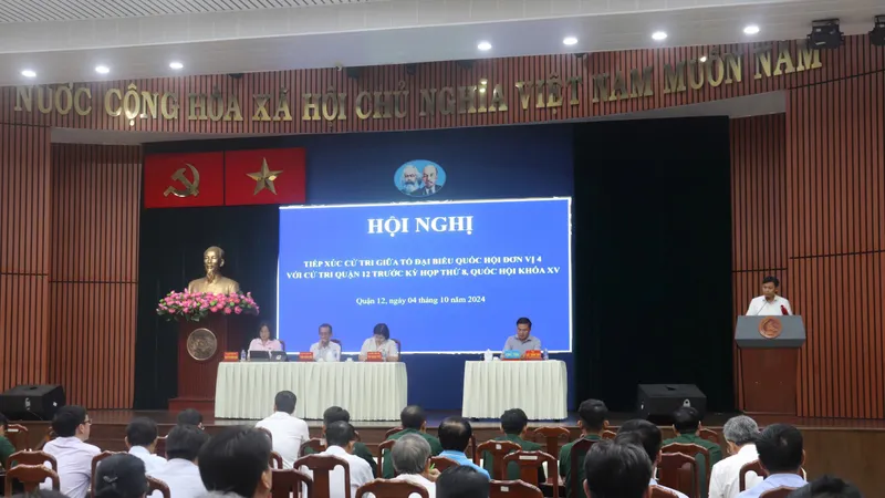 Cử tri quận 12 quan tâm đến hiệu quả sách giáo khoa, chương trình giáo dục phổ thông mới 
