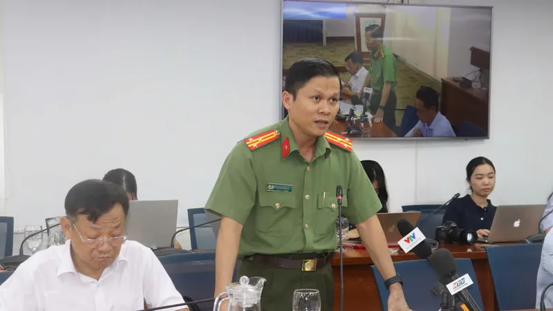 Công an TPHCM khuyến cáo về việc mua, sử dụng pháo hoa dịp tết