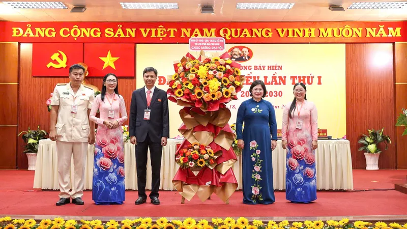 Đồng chí Nguyễn Bá Thành giữ chức Bí thư Đảng ủy phường Bảy Hiền