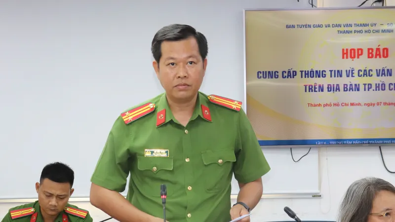 TPHCM: Xử lý hơn 33.000 trường hợp lấn chiếm lòng đường, vỉa hè
