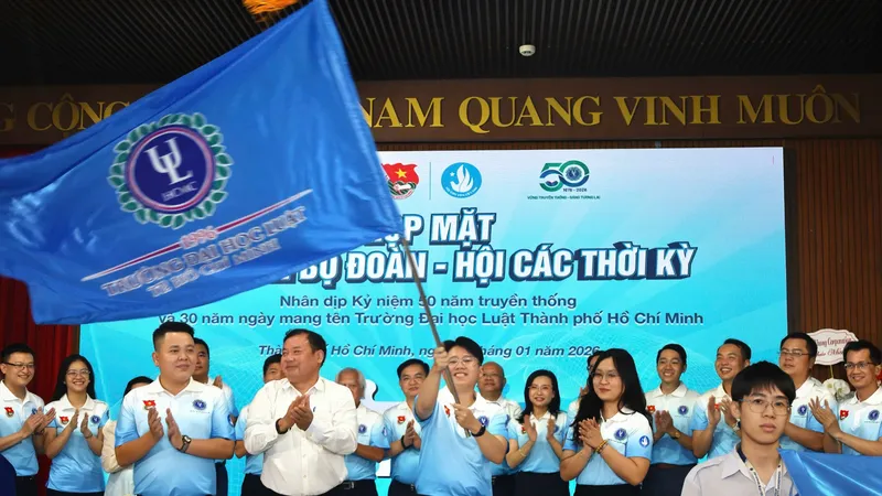 Bí thư Thành ủy Hải Phòng Lê Tiến Châu dự họp mặt cựu cán bộ Đoàn - Hội Trường Đại học Luật TPHCM 