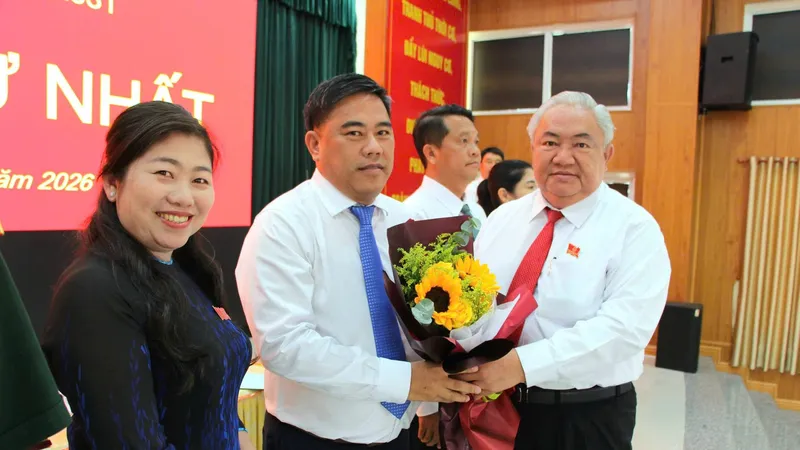 Xây dựng chính quyền cơ sở sát dân, lắng nghe tiếng nói của người dân