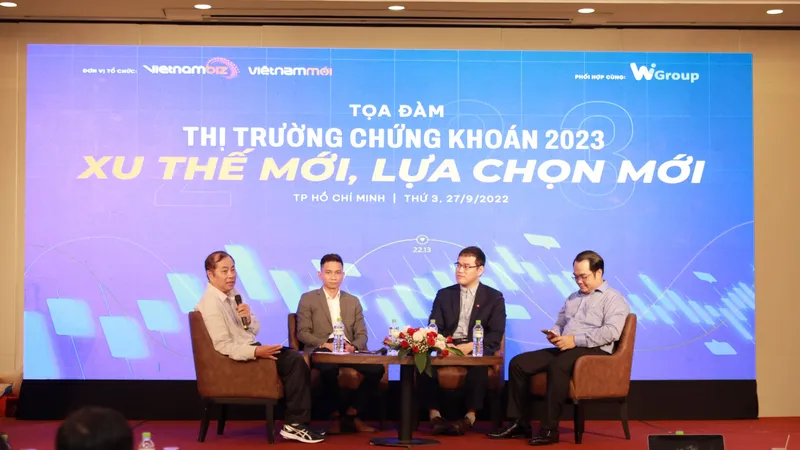 Quang cảnh buổi tọa đàm ngày 27-9