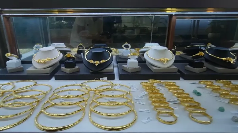 Nỗi lo từ sản phẩm vàng trang sức mỹ nghệ có hàm lượng 99,99%