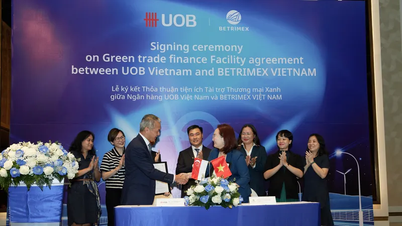  UOB Việt Nam ký kết thỏa thuận tài trợ thương mại xanh với Betrimex