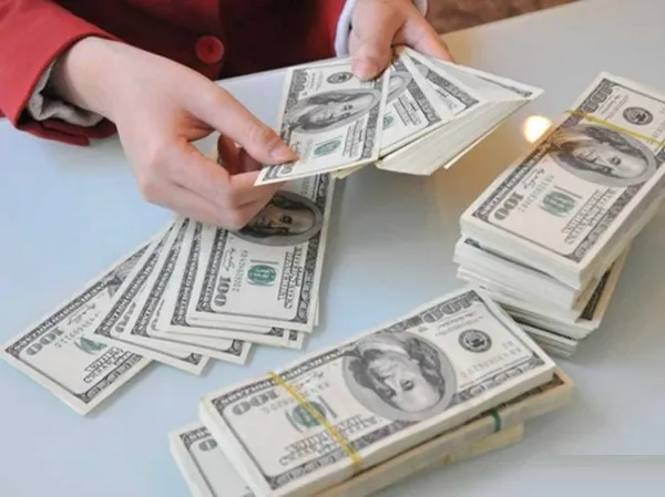 USD trên thị trường tự do lập đỉnh, vượt 26.000 đồng/USD