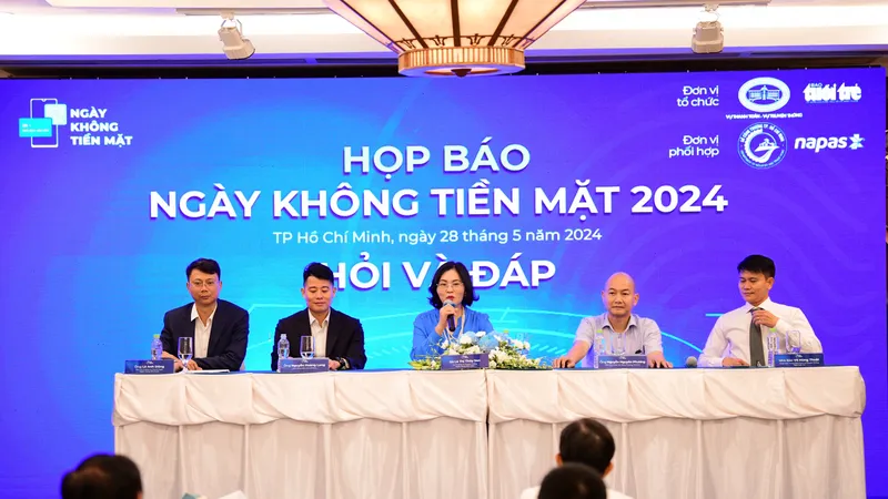 Buổi họp báo Ngày không tiền mặt 2024