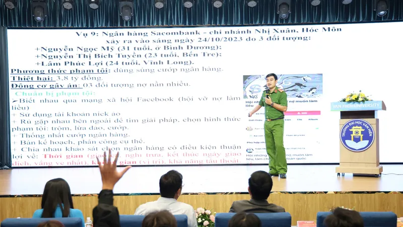 Cảnh giác bẫy lừa đảo tinh vi khi giao dịch ngân hàng 