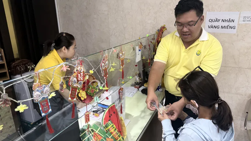 Sáng 1-4: Giá vàng tăng hơn 3 triệu đồng/lượng