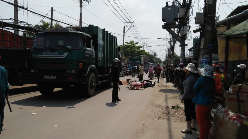 Hiện trường vụ tai nạn. Ảnh: ĐAN NGUYÊN 