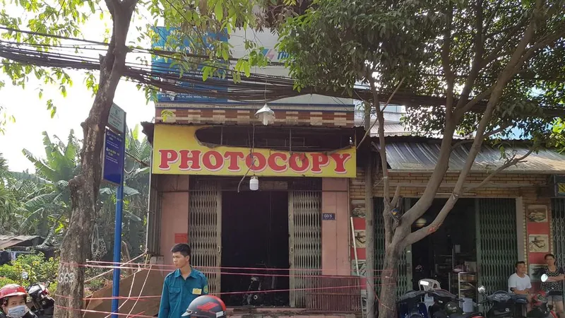 Hiện trường vụ cháy đang bị phong tỏa. Ảnh: ĐAN NGUYÊN