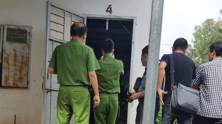  Chồng đâm vợ trọng thương rồi bỏ trốn